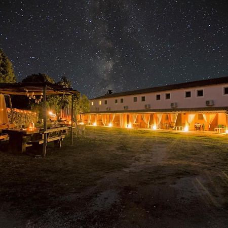 Il Giardino Degli Ulivi Hotel Ровин Екстериор снимка